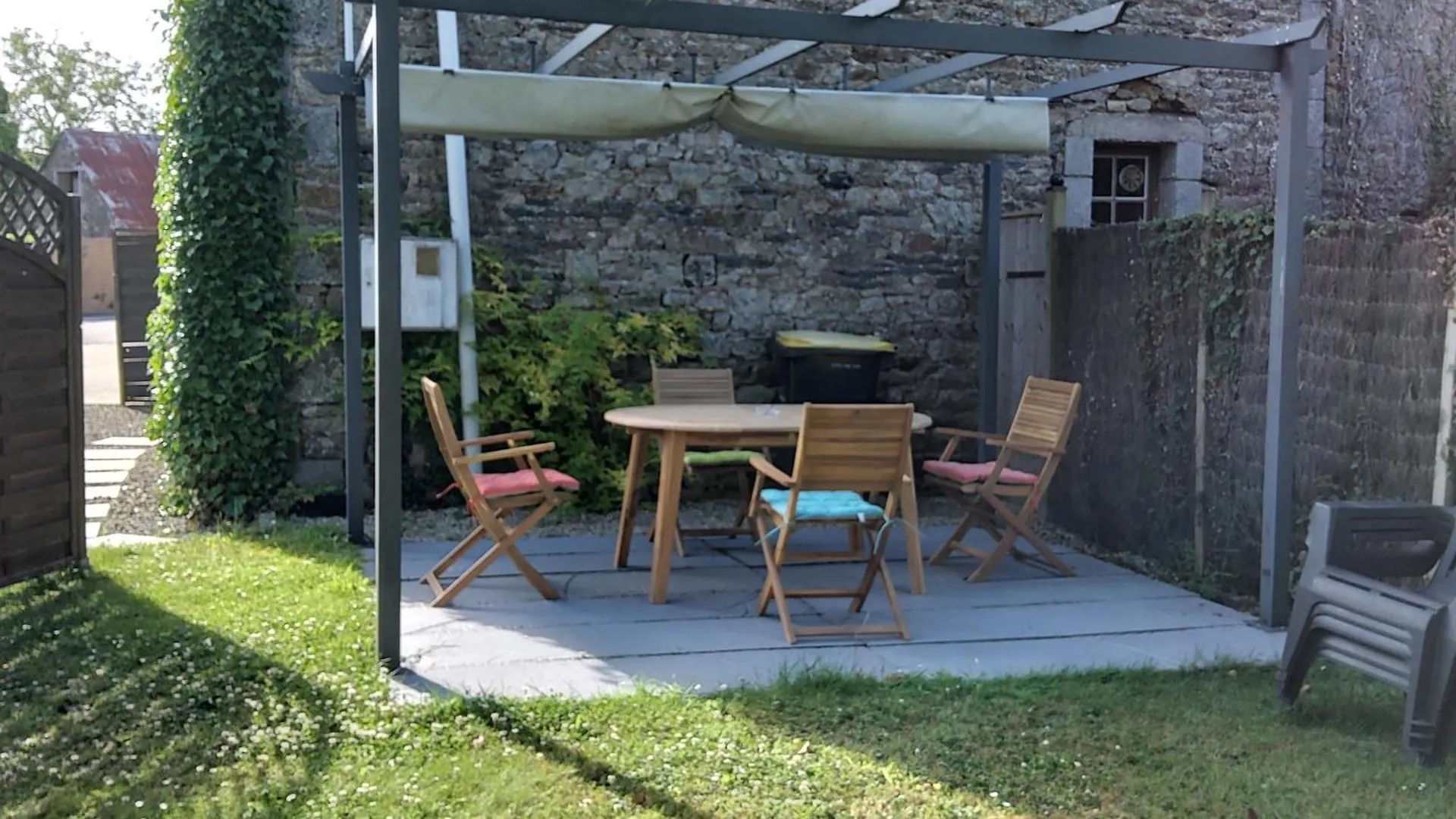 Gite Les Renardieres En Bretagne Romantique Proche Saint-Pierre-de-Plesguen 0*,  Francia