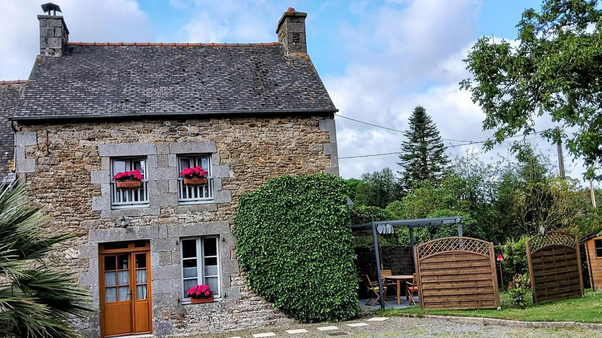 Сasa de vacaciones Gite Les Renardieres En Bretagne Romantique Proche Saint-Pierre-de-Plesguen Francia